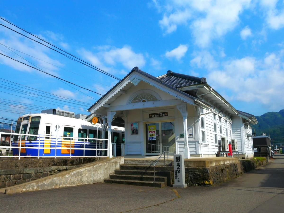 駅前宿舎 禪 Shared House Zen Eiheiji Екстериор снимка